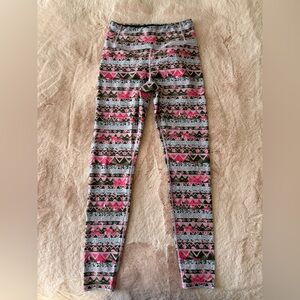 Pure Barre Rose Geometric Pattern Leggings Size Medium